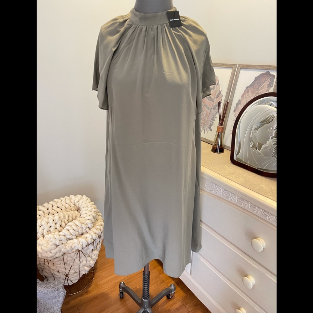 Silk dress, size 00 but fits like size 2 or S
